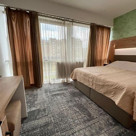 Hotel Brkic Sarajevo Airport - Free Parking 외부 사진