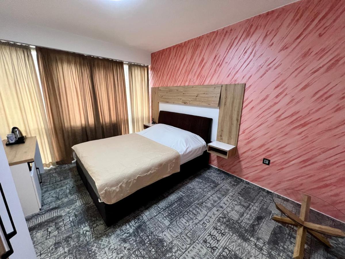 Hotel Brkic Sarajevo Airport - Free Parking 외부 사진