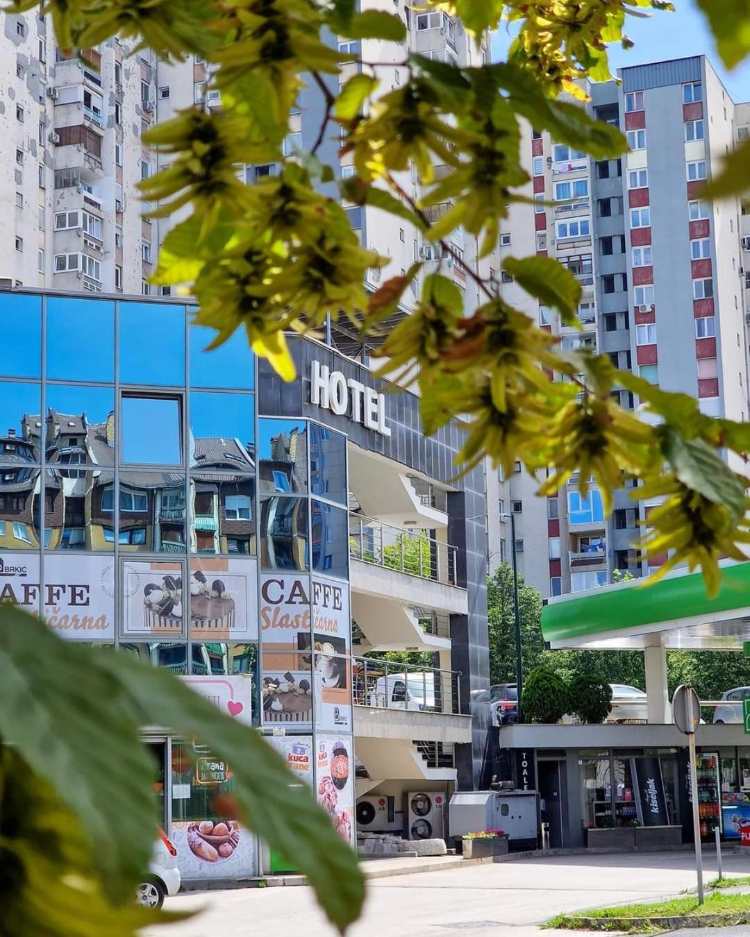 Hotel Brkic Sarajevo Airport - Free Parking 외부 사진