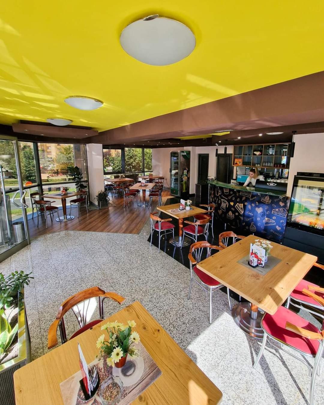 Hotel Brkic Sarajevo Airport - Free Parking 외부 사진