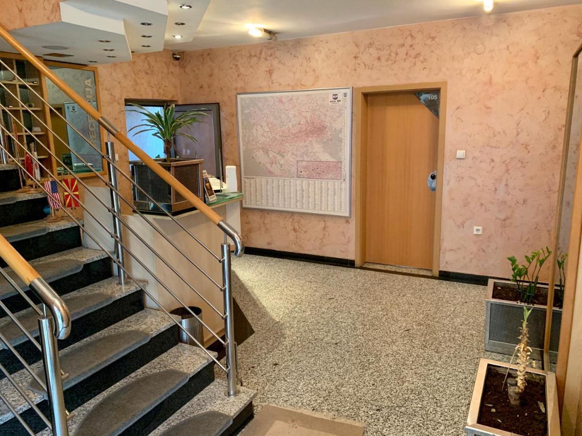 Hotel Brkic Sarajevo Airport - Free Parking 외부 사진